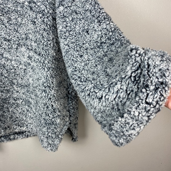 Anthro | Sunday in Brooklyn Grey Sibley Oversized Sherpa Pullover - Size XS/S - Picture 3 of 6
